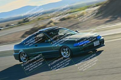 media/Dec-13-2025-Extreme Speed (Sat) [[d129ecb0b9]]/Beginner/Session 3 (Turn 5)/